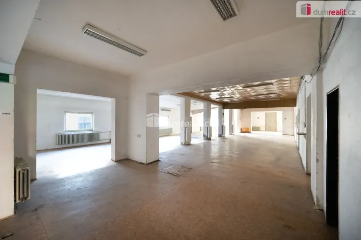 Pronájem výrobních prostor, Vacov - Vlkonice, 1895 m2