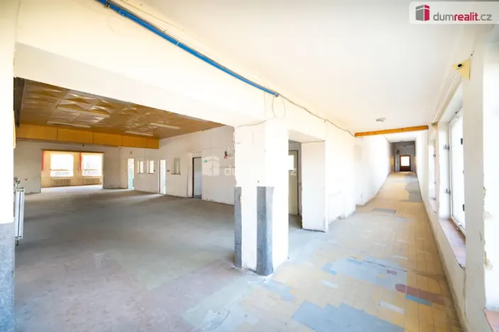 Pronájem výrobních prostor, Vacov - Vlkonice, 1895 m2