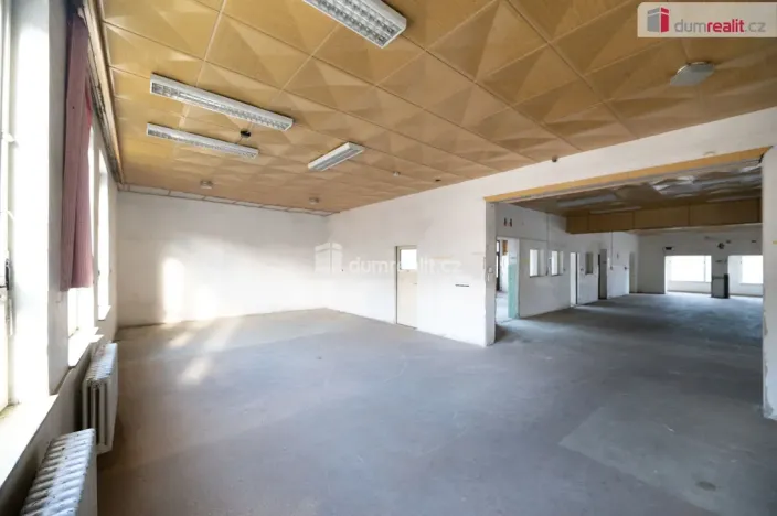 Pronájem výrobních prostor, Vacov - Vlkonice, 1895 m2