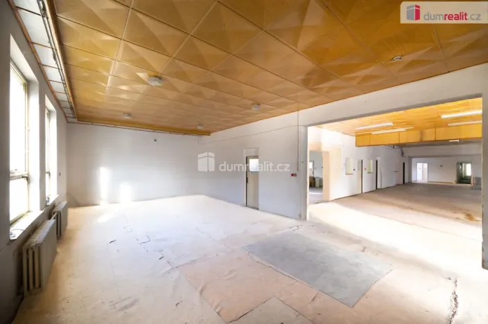 Pronájem výrobních prostor, Vacov - Vlkonice, 1895 m2