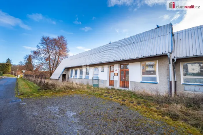 Pronájem výrobních prostor, Vacov - Vlkonice, 1895 m2