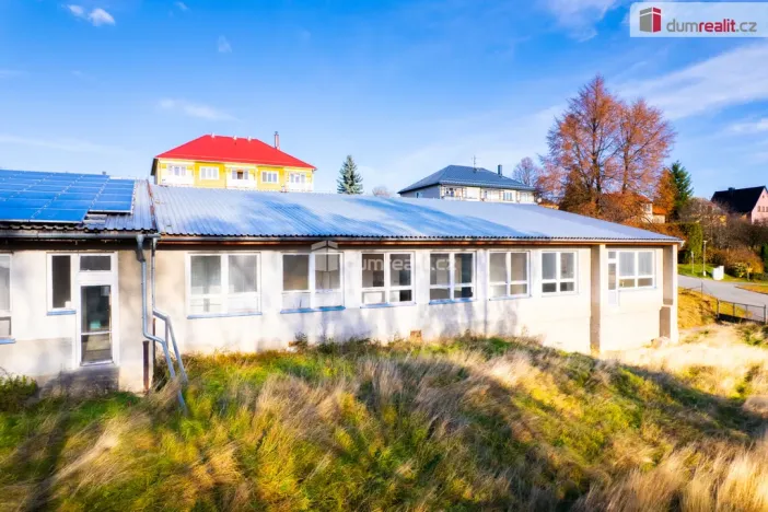 Pronájem výrobních prostor, Vacov - Vlkonice, 1895 m2