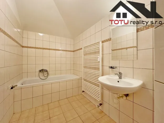 Pronájem bytu 3+1, Náchod, U Zastávky, 70 m2