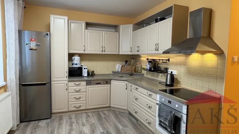 Prodej bytu 3+1, Miloňovice, 76 m2