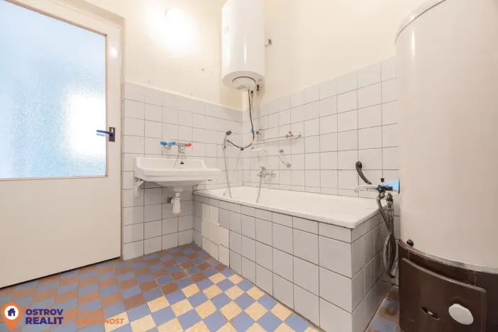 Prodej bytu 2+1, Dlouhá Loučka, Sokolská, 75 m2