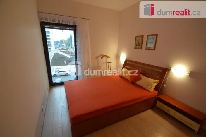 Pronájem bytu 3+kk, Praha - Karlín, U Mlýnského kanálu, 70 m2