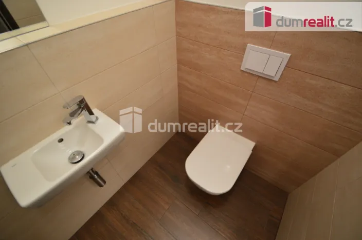 Pronájem bytu 3+kk, Praha - Karlín, U Mlýnského kanálu, 70 m2