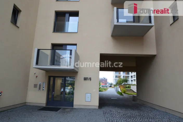 Pronájem bytu 3+kk, Praha - Karlín, U Mlýnského kanálu, 70 m2