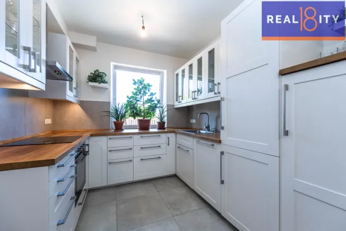 Prodej rodinného domu, Holubice, Habrová, 161 m2