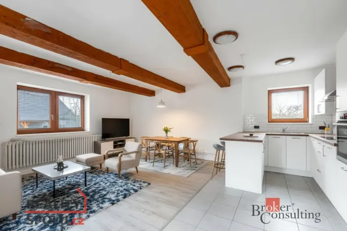 Prodej rodinného domu, Dobřenice, 76 m2