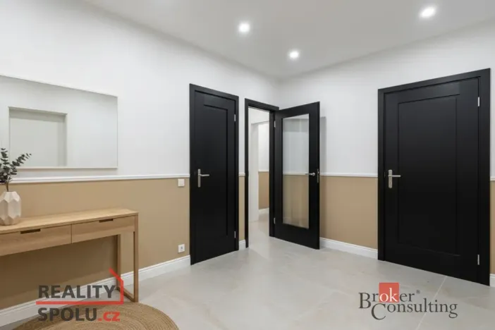 Prodej rodinného domu, Dobřenice, 76 m2