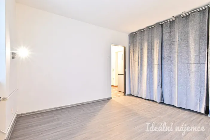 Pronájem bytu 1+1, Brno, Sibiřská, 28 m2