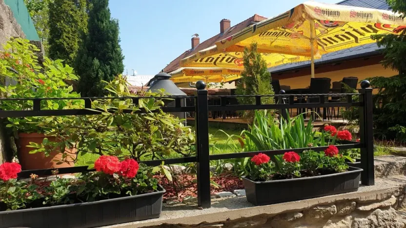 Prodej ubytování, Jiřetín pod Jedlovou, Dvořákova, 1295 m2