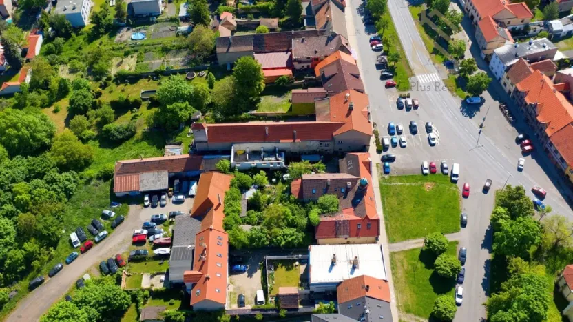 Prodej vícegeneračního domu, Smečno, nám. T. G. Masaryka, 779 m2