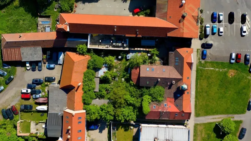 Prodej vícegeneračního domu, Smečno, nám. T. G. Masaryka, 779 m2