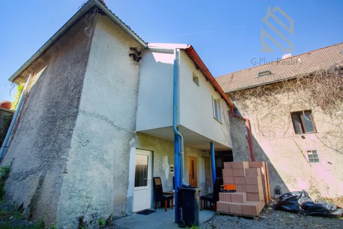 Prodej vícegeneračního domu, Smečno, nám. T. G. Masaryka, 779 m2