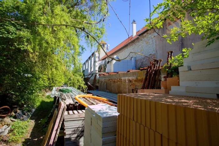 Prodej vícegeneračního domu, Smečno, nám. T. G. Masaryka, 779 m2