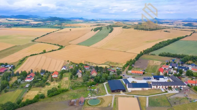 Prodej pozemku pro bydlení, Libčeves - Charvatce, 950 m2