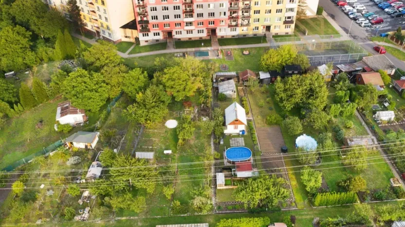 Prodej zahrady, Louny, 684 m2