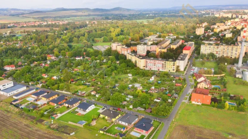 Prodej zahrady, Louny, 684 m2