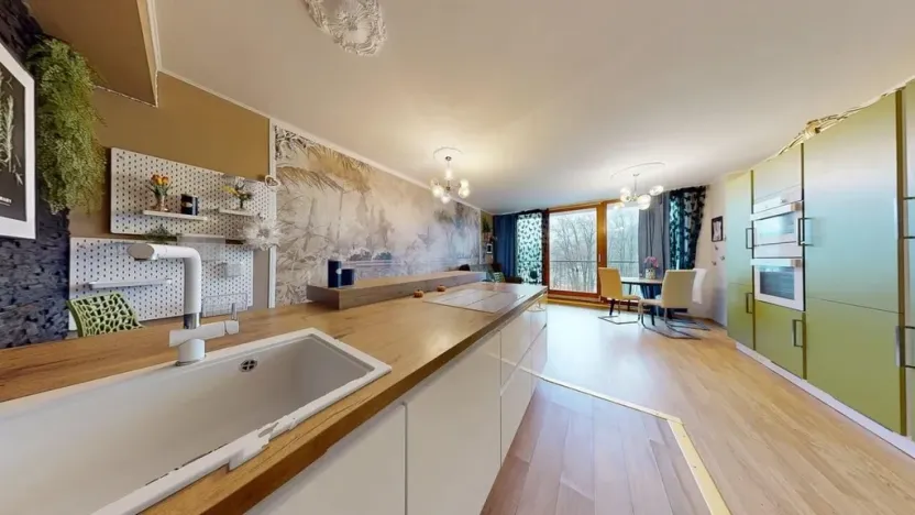 Prodej bytu 2+kk, Karlovy Vary, Na Vyhlídce, 68 m2