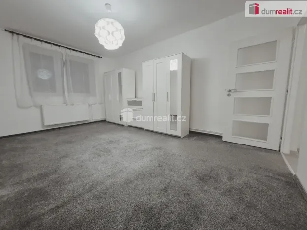 Prodej bytu 2+1, Hoštka - Kochovice, Lužická, 57 m2