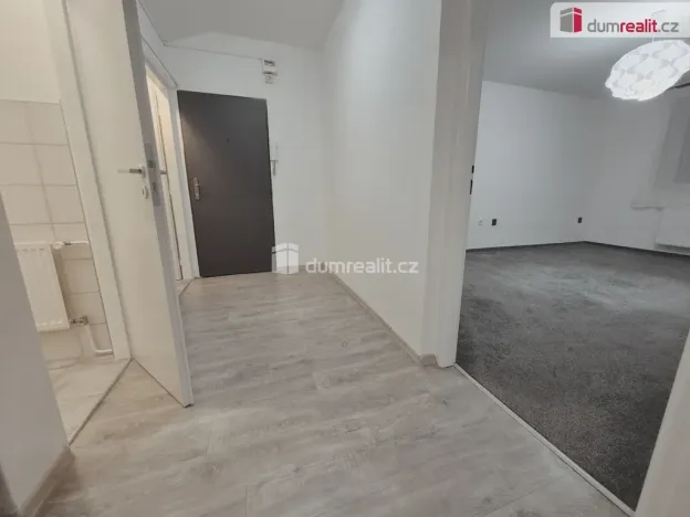 Prodej bytu 2+1, Hoštka - Kochovice, Lužická, 57 m2