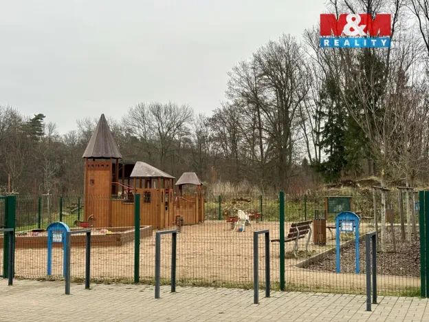 Pronájem bytu 2+kk, Pardubice - Zelené Předměstí, Pod Vinicí, 63 m2