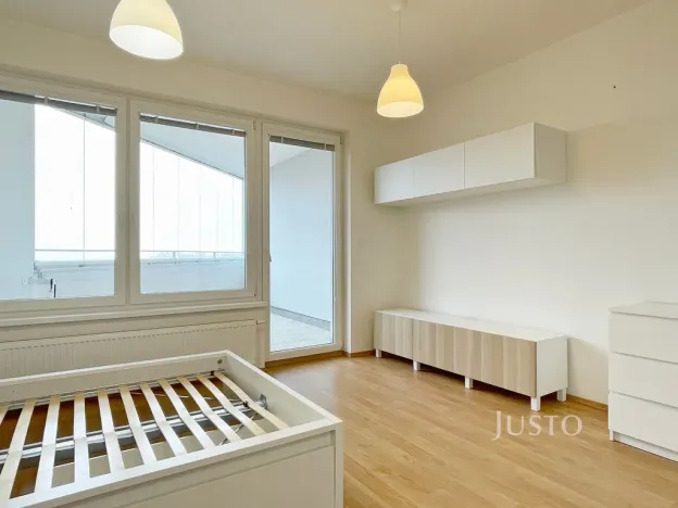 Pronájem bytu 1+kk, Praha, Modenská, 28 m2