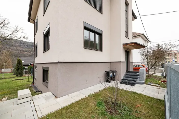 Pronájem bytu 3+kk, Husinec, Hlavní, 73 m2