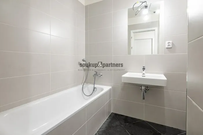 Prodej bytu 2+kk, Praha, Návarovská, 61 m2