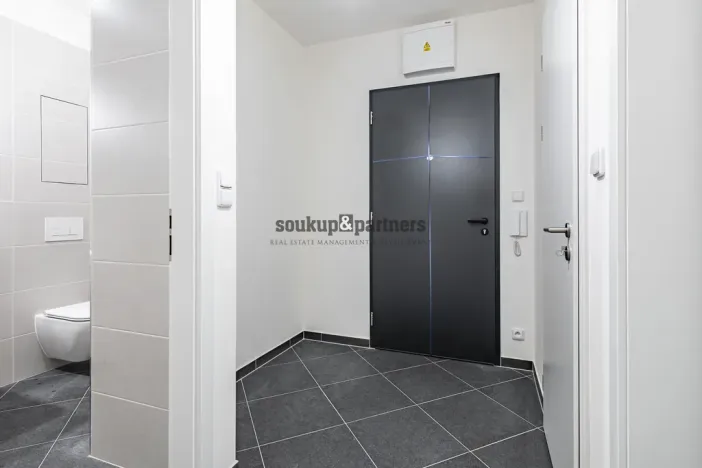 Prodej bytu 2+kk, Praha, Návarovská, 61 m2