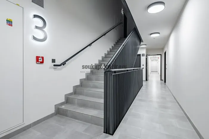 Prodej bytu 2+kk, Praha, Návarovská, 61 m2