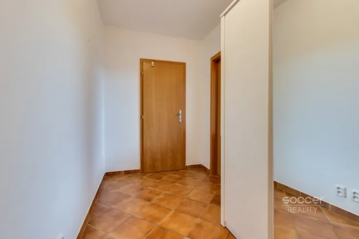 Pronájem bytu 1+kk, Praha - Újezd nad Lesy, Rohožnická, 29 m2