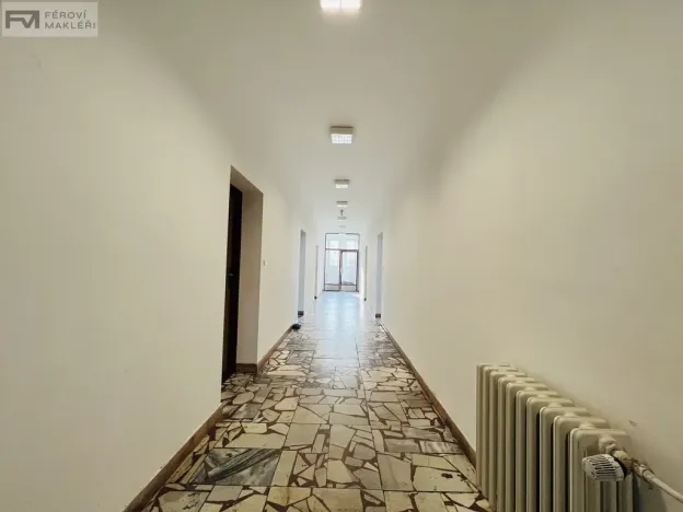 Pronájem kanceláře, Český Těšín, Nová Tovární, 1053 m2