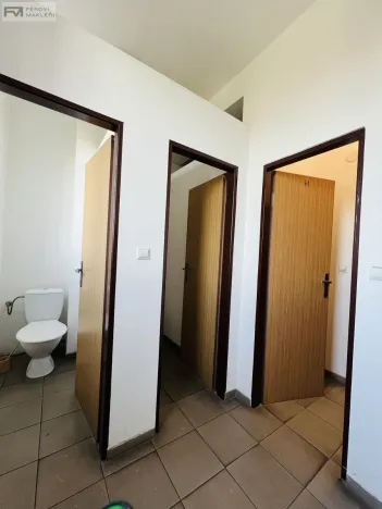 Pronájem kanceláře, Český Těšín, Nová Tovární, 1053 m2