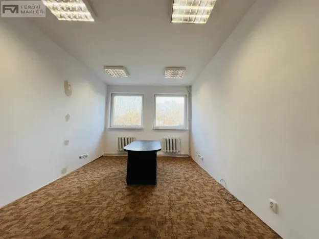 Pronájem kanceláře, Český Těšín, Nová Tovární, 1053 m2