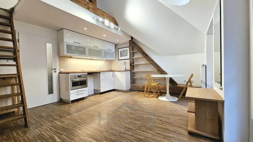 Prodej bytu 1+kk, Praha - Bohnice, V Zámcích, 36 m2