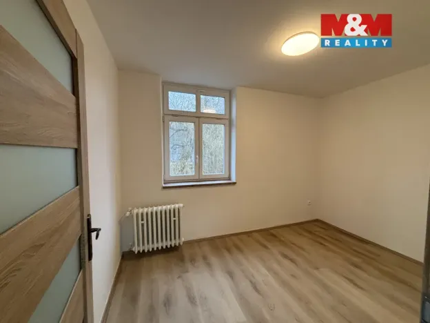 Pronájem bytu 2+kk, Králův Dvůr - Karlova Huť, Tovární, 54 m2