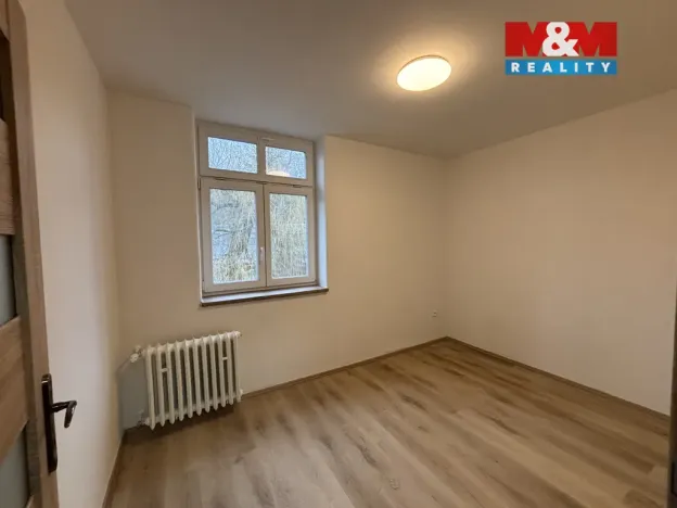 Pronájem bytu 2+kk, Králův Dvůr - Karlova Huť, Tovární, 54 m2