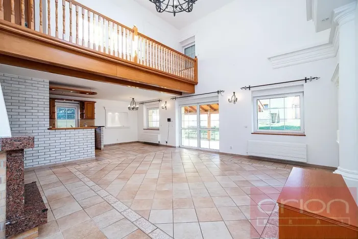 Pronájem rodinného domu, Praha - Řeporyje, Draženovská, 250 m2