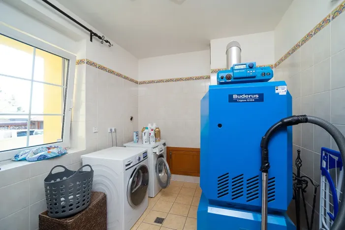 Pronájem rodinného domu, Praha - Řeporyje, Draženovská, 250 m2