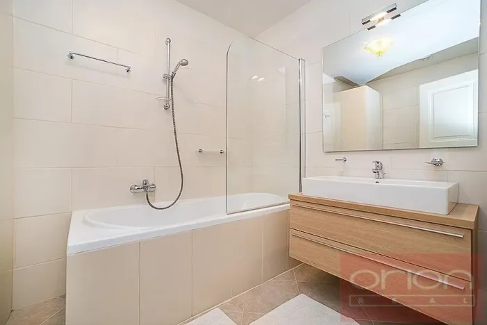 Pronájem bytu 3+kk, Praha - Vinohrady, Italská, 96 m2