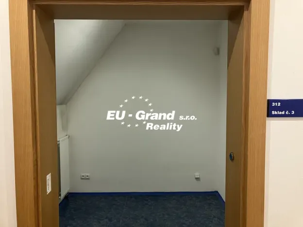 Pronájem atypického bytu, Varnsdorf, 5. května, 151 m2