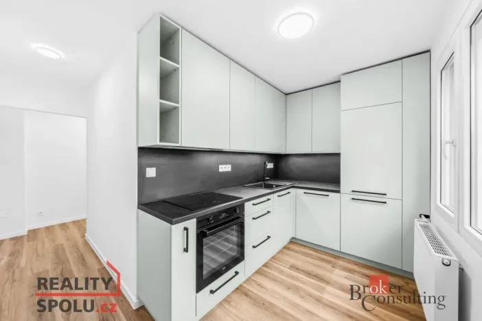 Prodej bytu 3+1, Plzeň - Doubravka, Moravská, 76 m2