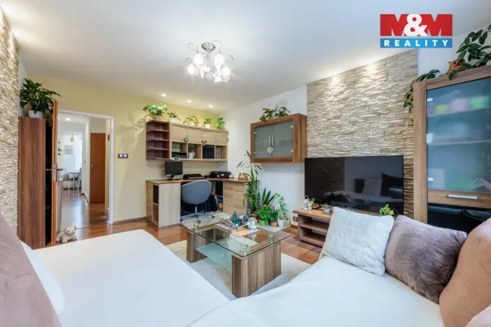 Prodej bytu 2+1, Chodov, náměstí 9. května, 60 m2