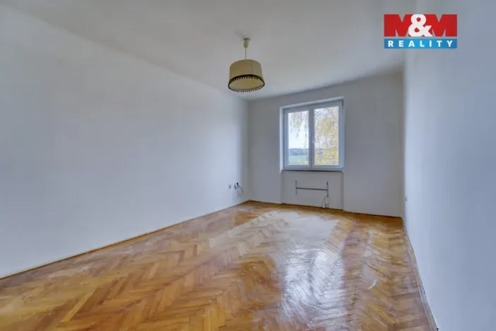 Prodej bytu 3+1, Sytno, 70 m2