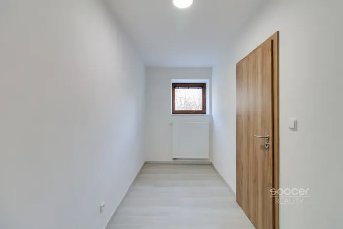 Pronájem bytu 2+kk, Praha - Smíchov, Třístoličná, 38 m2