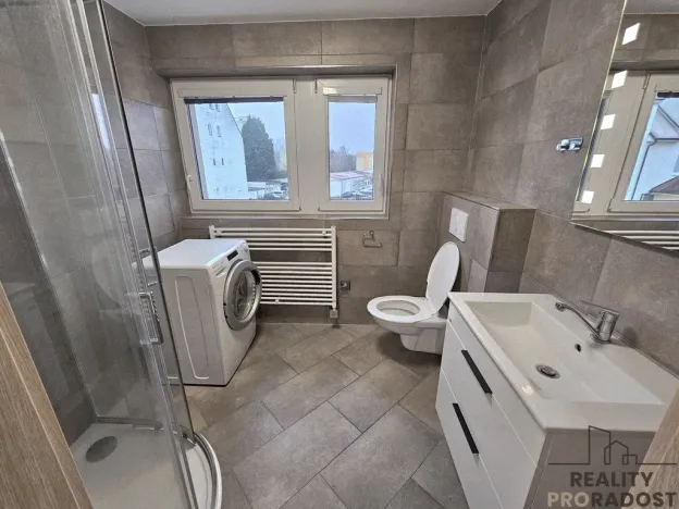 Pronájem bytu 1+kk, Kyjov, třída Komenského, 29 m2