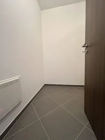 Pronájem bytu 3+kk, Praha, Návarovská, 83 m2